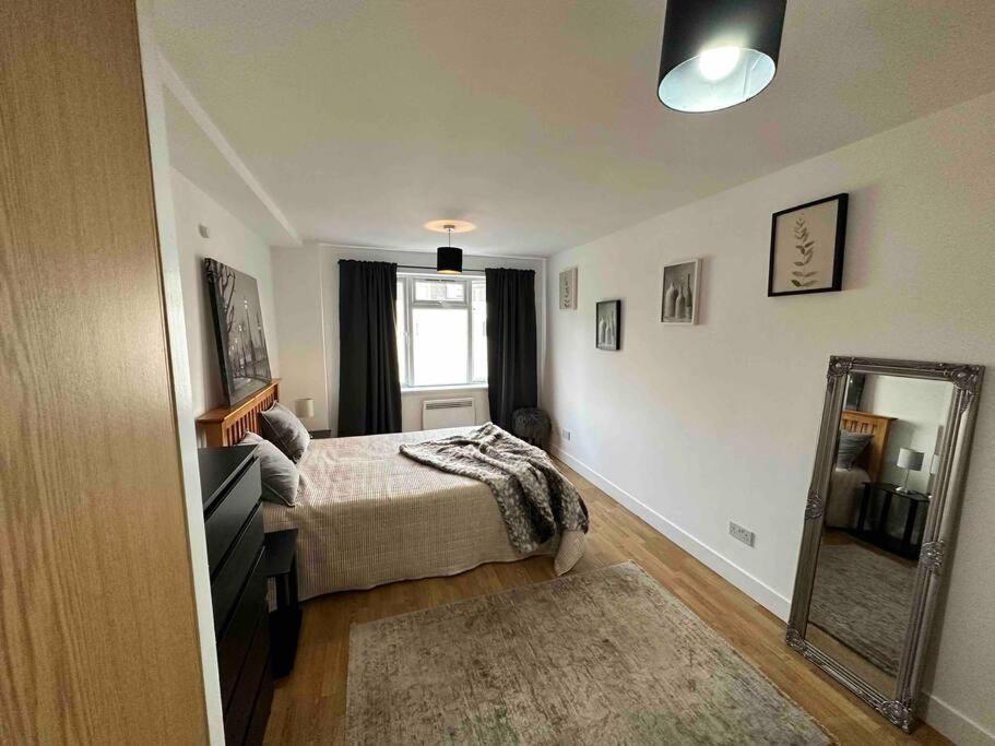 Апартаменты Bright And Cosy 1 Bed Flat Next To Tower Bridge Лондон Экстерьер фото